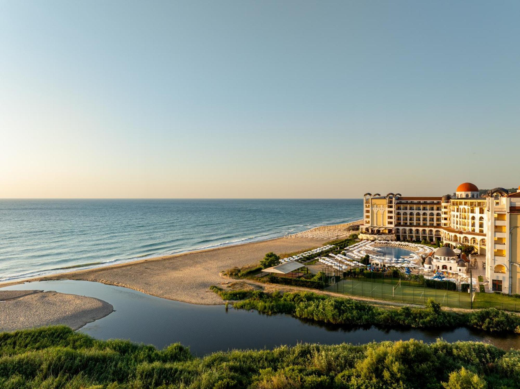 Alua Helios Bay Hotel Obzor Exterior photo